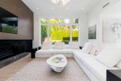 Devon Rd - 958 (North Vancouver) - Tandy Gao Staging and Design - 4